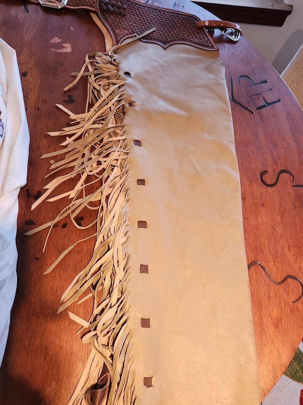 Ranch Horse Fringe Leather Women’s Jeans Chaps Adhyst From 28" To 36" - Tan.